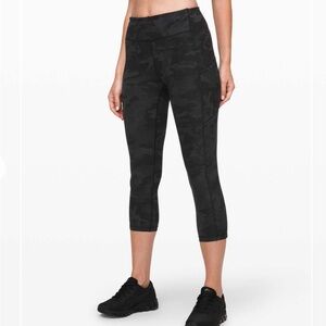 LuluLemon Matching Black Camo Set